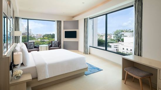 grand-deluxe-2