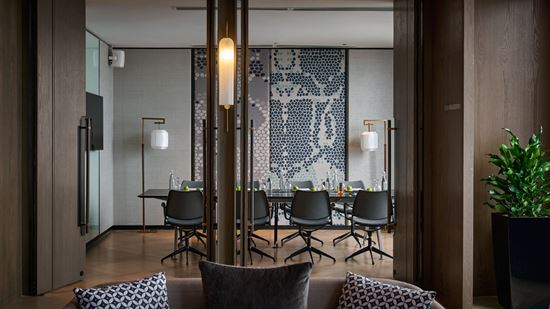 Club Tiffin Meeting Room